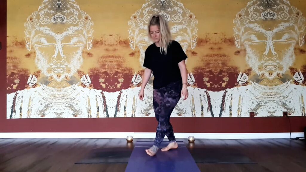 uplifting vinyasa with hailey smith 36 minutes vimeo thumbnail